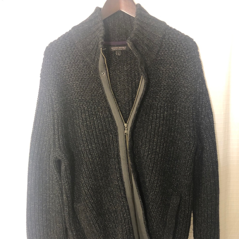 Banana Republic Men’s Full Zip Black knit sweater